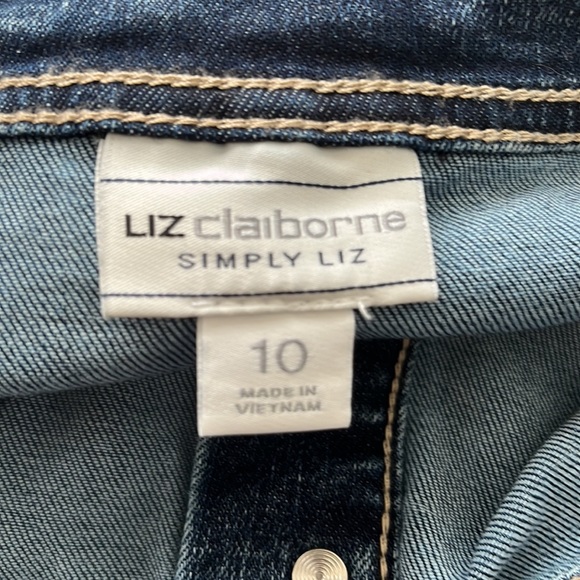 Denim button up skirt - Picture 3 of 4